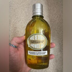 l’occitane shower oil